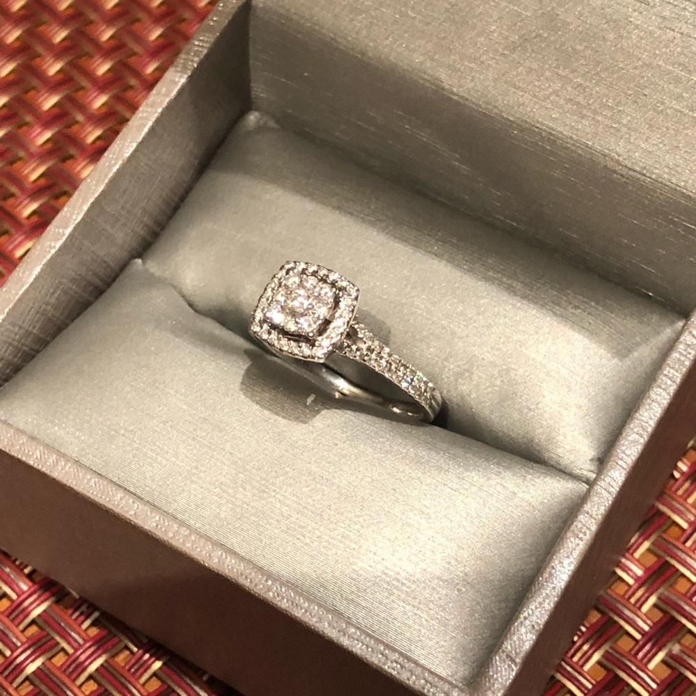 🖤Women’s wedding ring - Picture 4 of 8